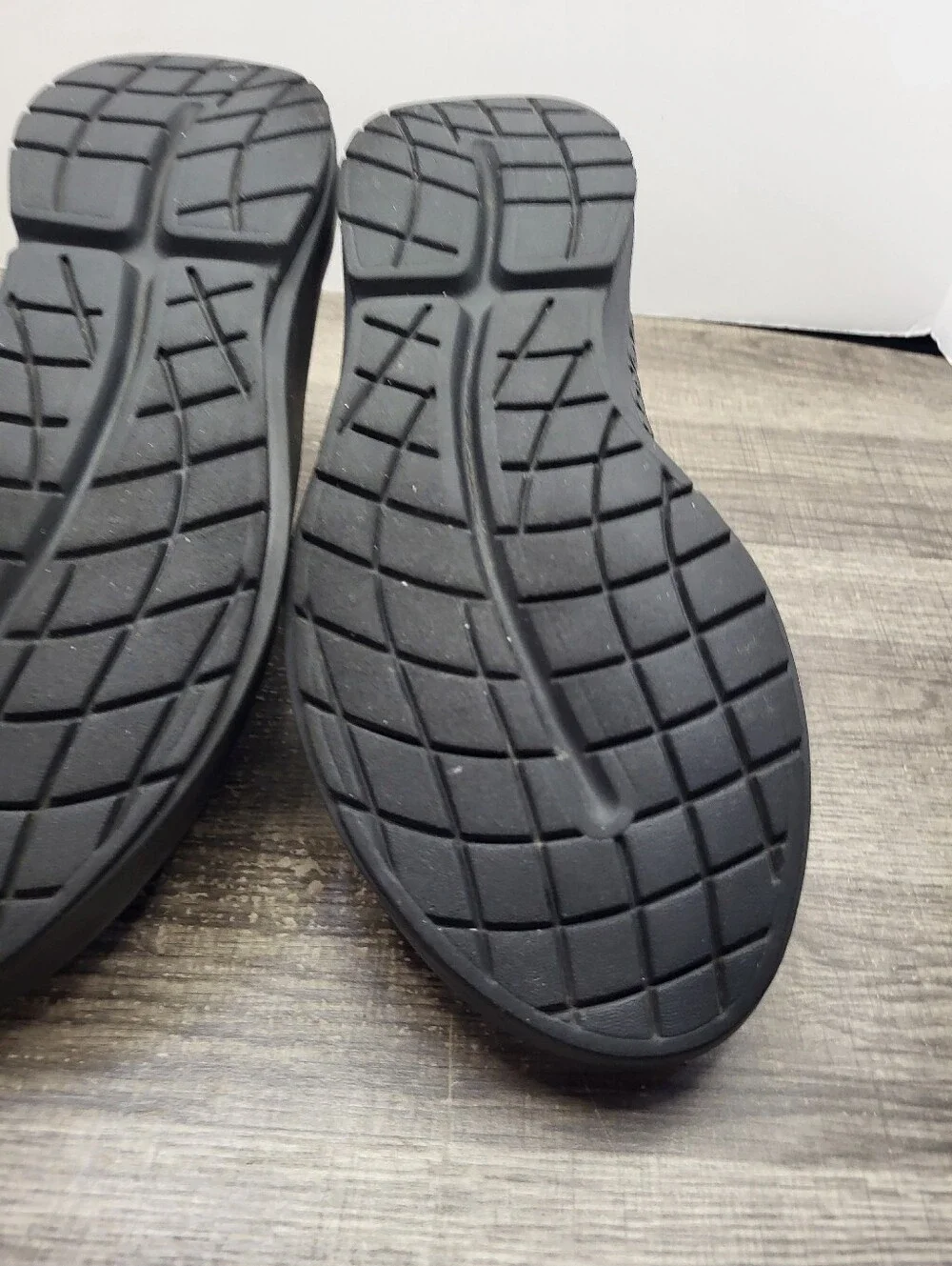 Oofos Oomg Eezee Low Checkered Shoe Sneakers Black Women's Size 11